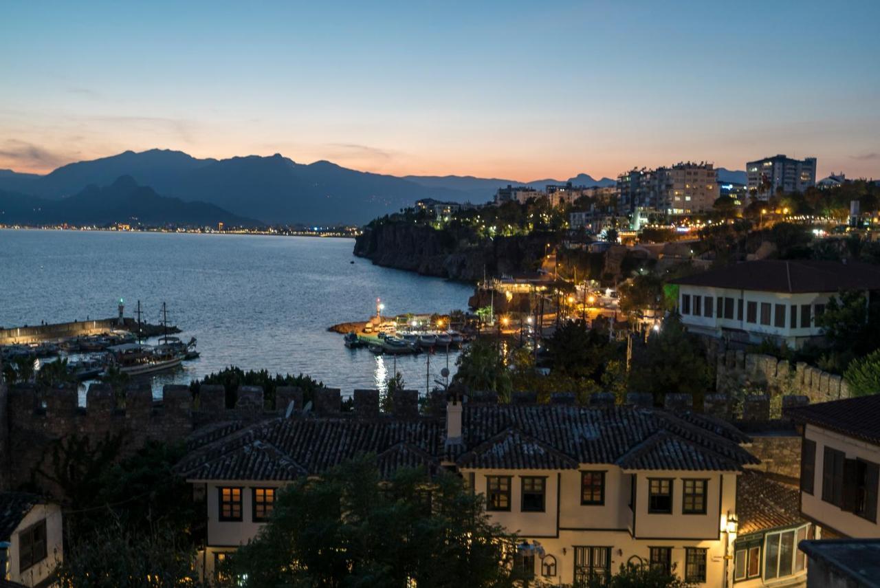 Mavi Avlu - Old Town Apartments Antalya Bagian luar foto
