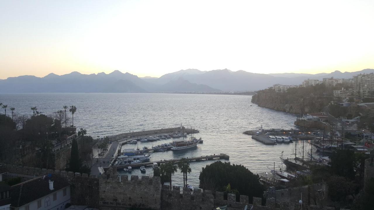 Mavi Avlu - Old Town Apartments Antalya Bagian luar foto