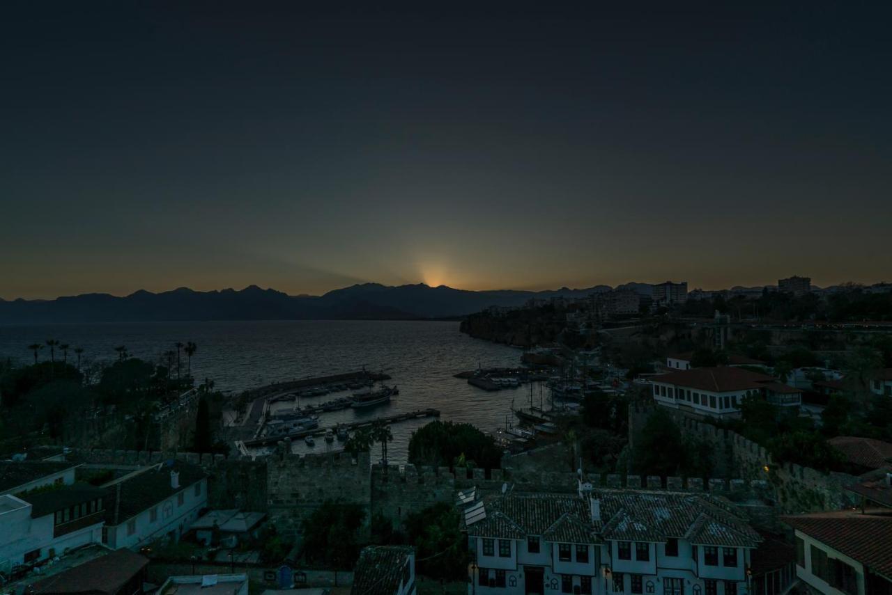 Mavi Avlu - Old Town Apartments Antalya Bagian luar foto