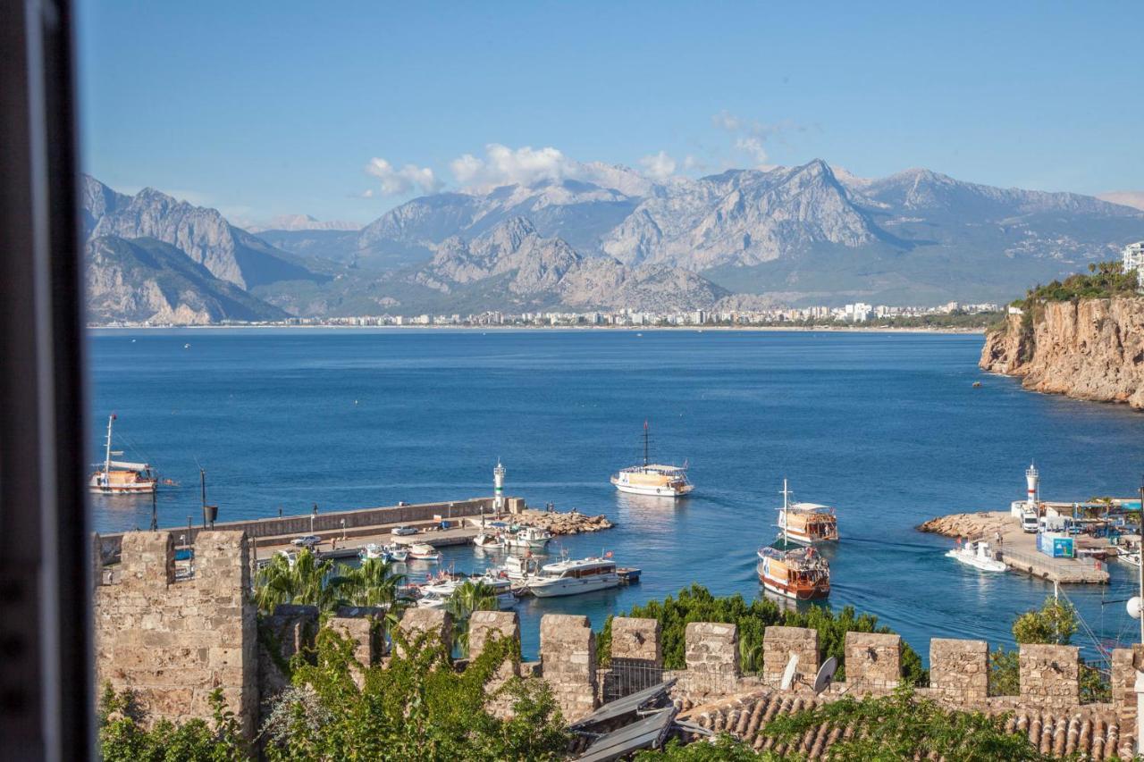 Mavi Avlu - Old Town Apartments Antalya Bagian luar foto