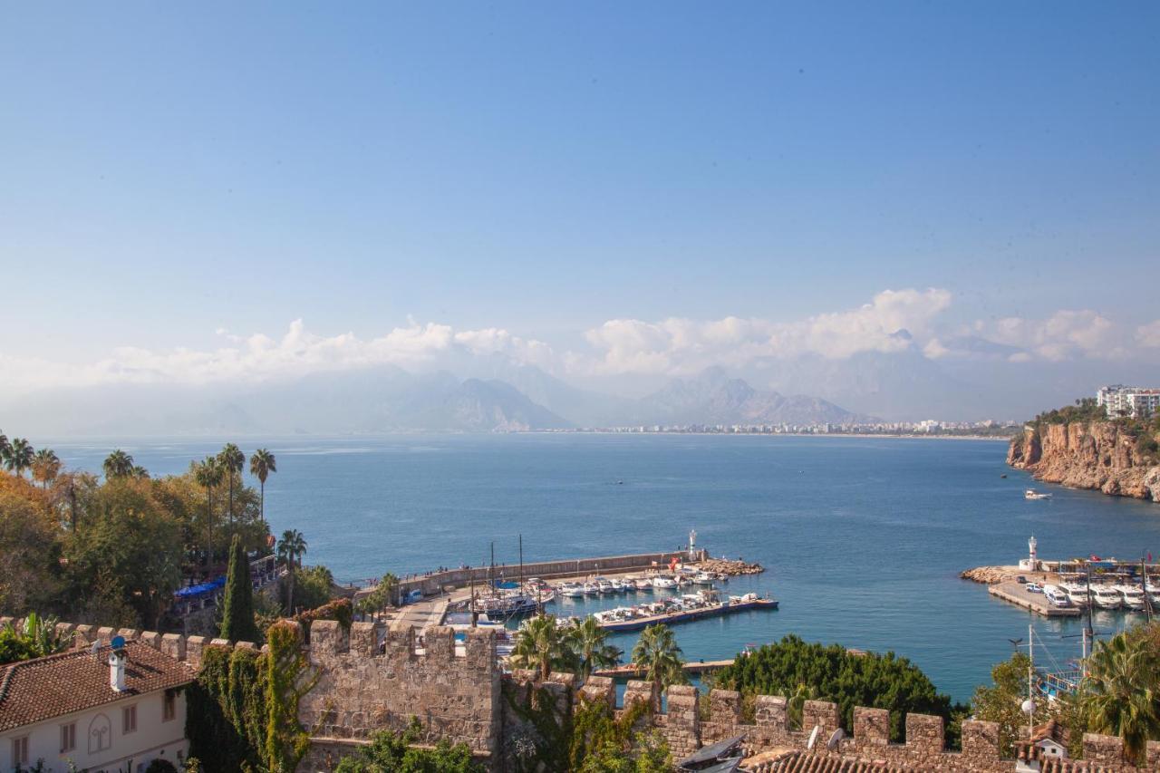 Mavi Avlu - Old Town Apartments Antalya Bagian luar foto